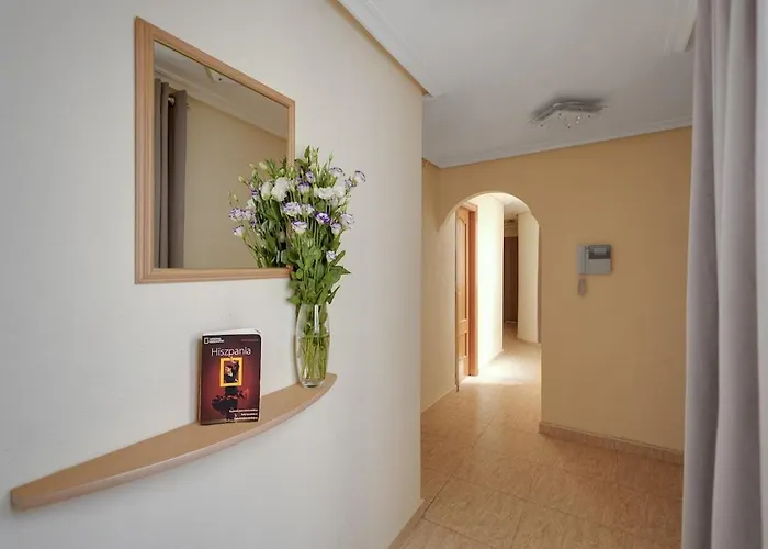 Beachfront Apartment, Sea View, Pool, Close To Bars And Restaurants Apartment