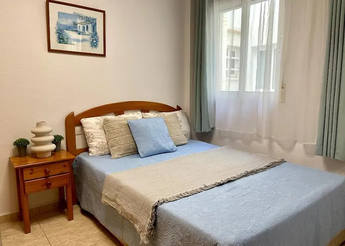 Apartment Beachfront Apartment, Sea View, Pool, Close To Bars And Restaurants